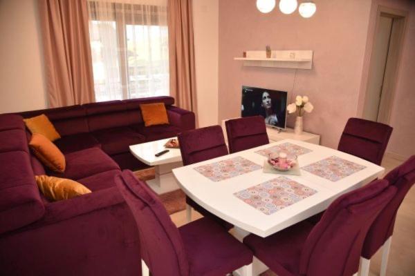 Sofrenic-hotel Adonis Apartment *
