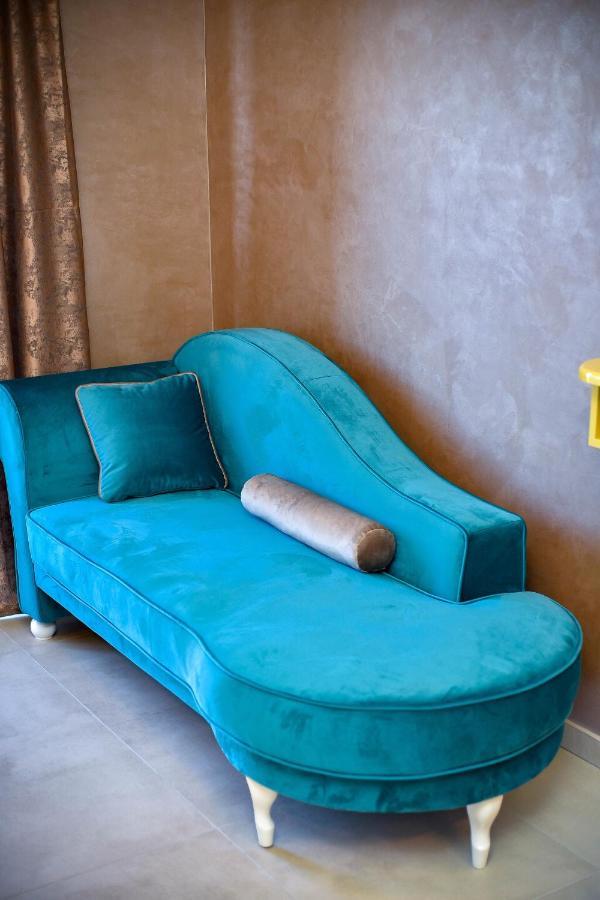 Sofrenic-hotel Adonis Apartment