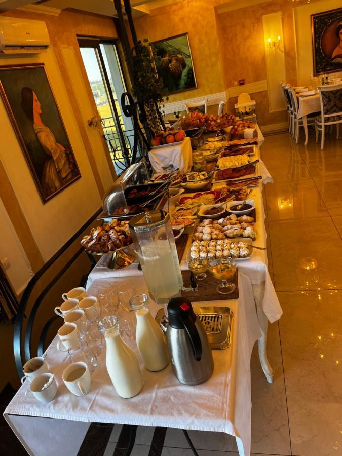 Sofrenic-hotel Adonis Apartment